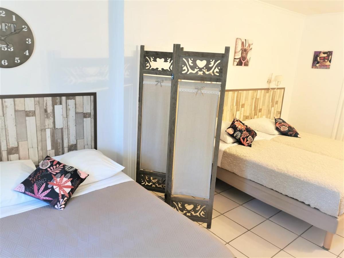 Hotel Lou Marques Saintes-Maries-de-la-Mer Kültér fotó