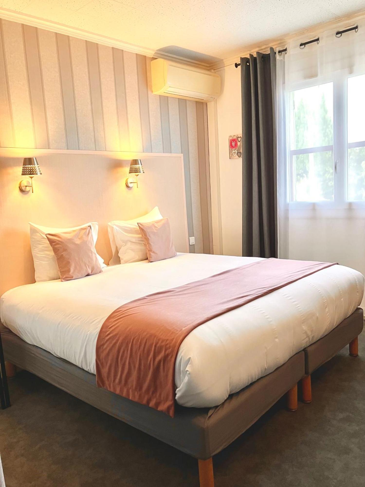 Hotel Lou Marques Saintes-Maries-de-la-Mer Kültér fotó