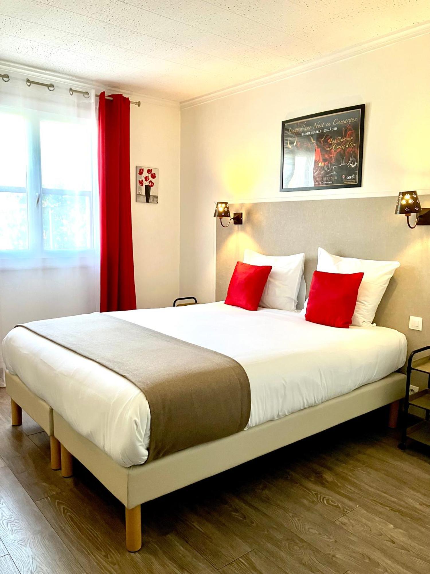 Hotel Lou Marques Saintes-Maries-de-la-Mer Kültér fotó