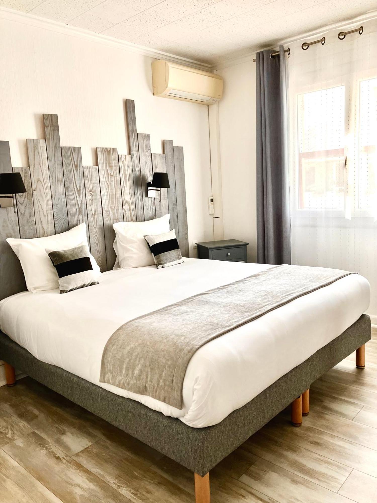 Hotel Lou Marques Saintes-Maries-de-la-Mer Kültér fotó